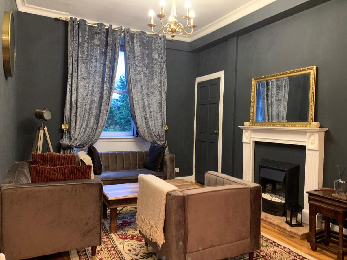 Glamours Stylish Victorian Apartment Near City Centre Edinburgh Exterior photo